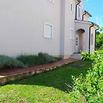 2 * Ližnjan