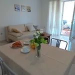 2 Apartamento *
