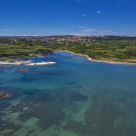 2 아파트 Ližnjan