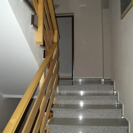 2 * Ližnjan