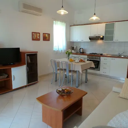 Apartment 2 Liznjan