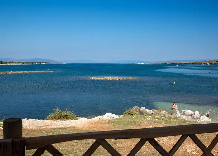 아파트 2 Ližnjan